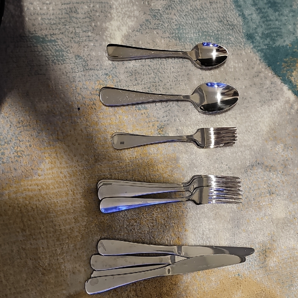 Silverware Set